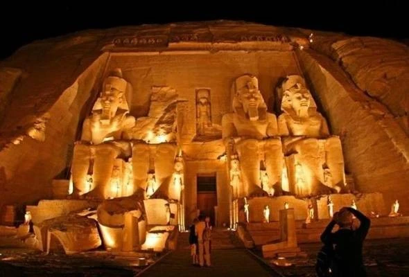 Fantastic Family Time in Egypt for 10 Days }}